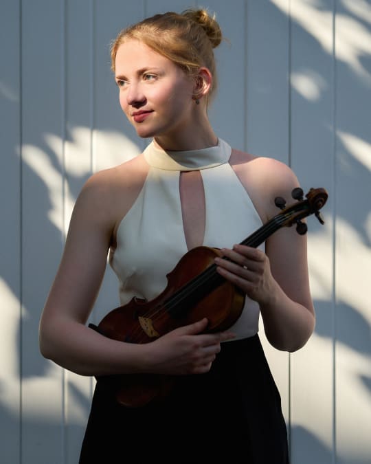 Charlotte Spruit, violin