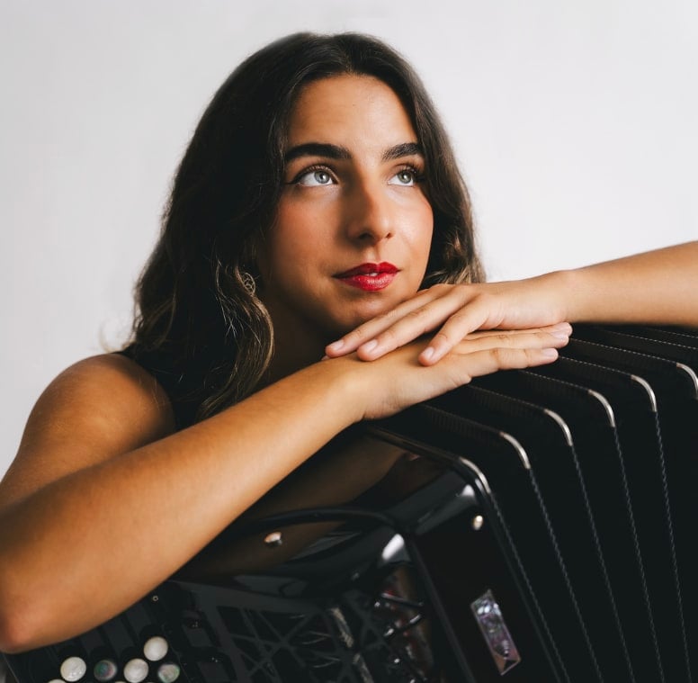 Sofia Ros, accordionist