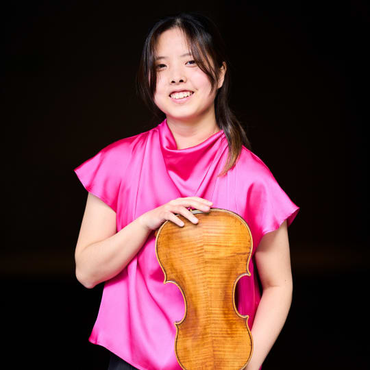 Hana Chang with violin